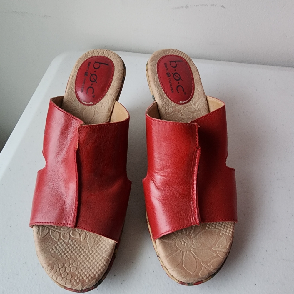 b.o.c. Women's Red Leather Mules